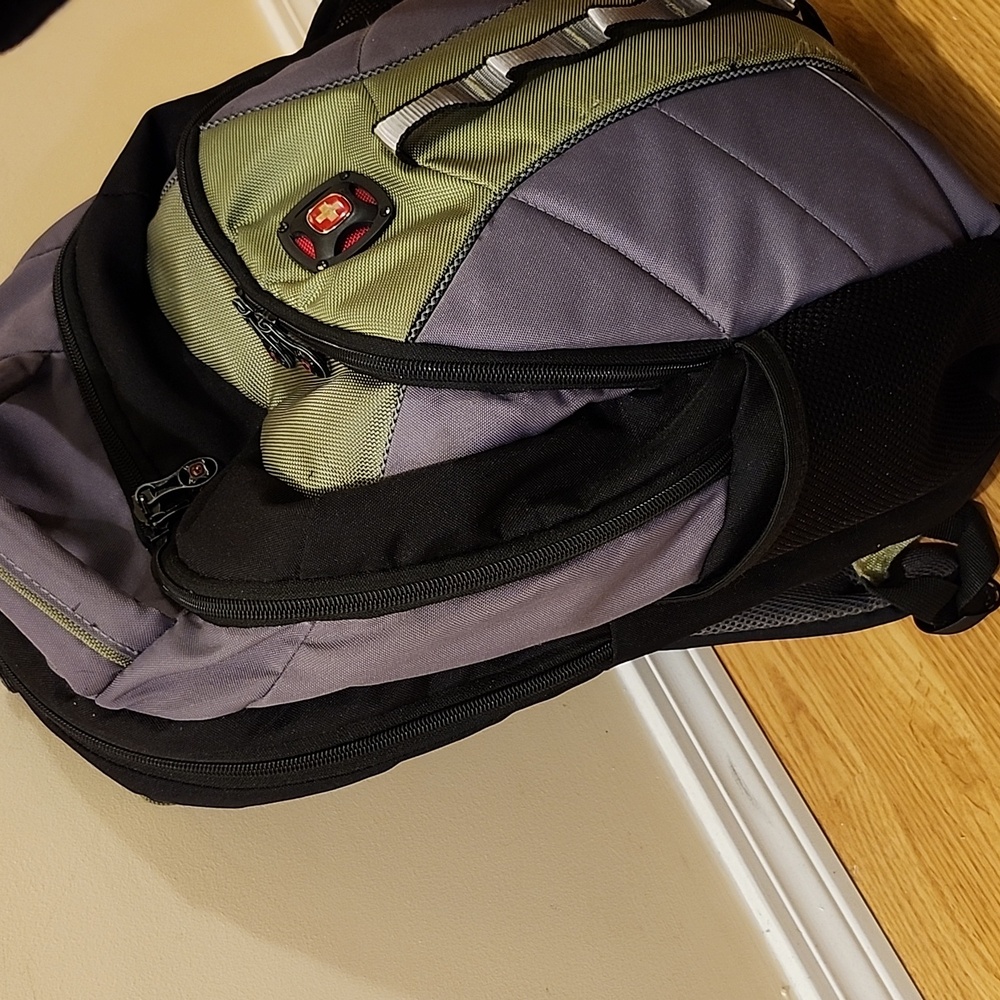 Swiss Gear Backpack - image 6